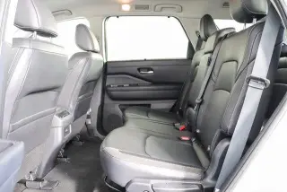 Nissan Pathfinder 2025 SL 4 SUV