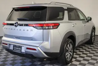 Nissan Pathfinder 2025 SL 4 SUV