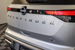 Nissan Pathfinder 2025 SL 4 SUV
