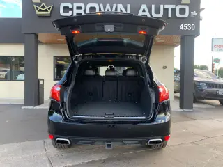 2013 Porsche CAYENNE