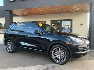 2013 Porsche CAYENNE