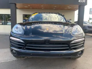 2013 Porsche CAYENNE