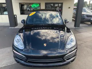 2013 Porsche CAYENNE