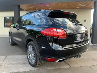 2013 Porsche CAYENNE