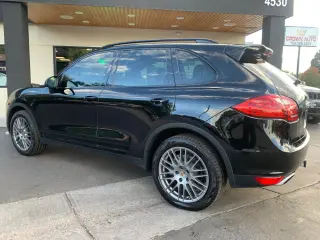 2013 Porsche CAYENNE