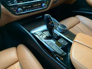 2017 Bmw 5 SERIES