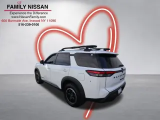Nissan Pathfinder 2024 AWD Rock Creek 4dr SUV