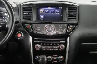 Nissan Pathfinder 2020 SV SUV de 4 puertas