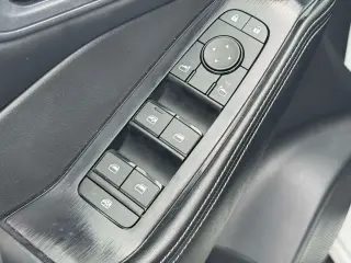 Nissan Rogue 2025 Tracción Integral (AWD) SV de 4 puertas tipo Crossover