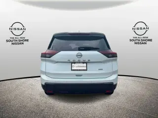 Nissan Rogue 2025 Tracción Integral (AWD) SV de 4 puertas tipo Crossover
