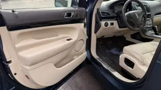 2019 LINCOLN MKT