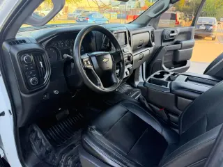 2019 Chevrolet SILVERADO 1500 CREW CAB