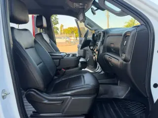 2019 Chevrolet SILVERADO 1500 CREW CAB