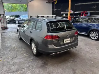 2018 VOLKSWAGEN GOLF ALLTRACK