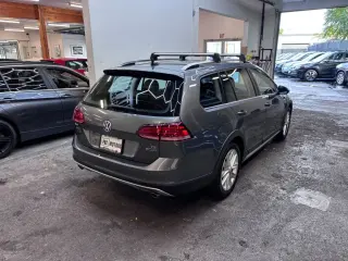 2018 VOLKSWAGEN GOLF ALLTRACK
