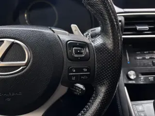 2018 LEXUS IS
