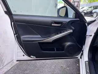 2018 LEXUS IS