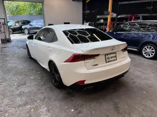 2018 LEXUS IS