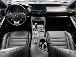 2018 LEXUS IS