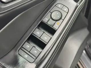 Nissan Rogue 2025 Tracción Total (AWD) SV de 4 puertas tipo Crossover
