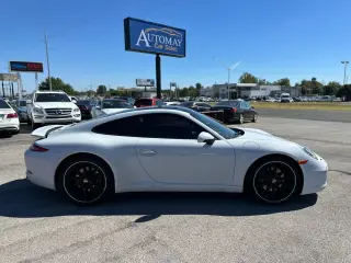 2015 PORSCHE 911