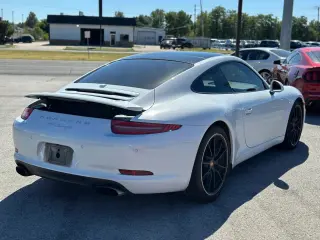 2015 PORSCHE 911