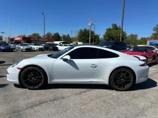 2015 PORSCHE 911