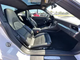 2015 PORSCHE 911