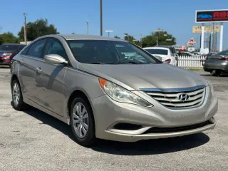2011 HYUNDAI SONATA