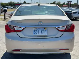 2011 HYUNDAI SONATA