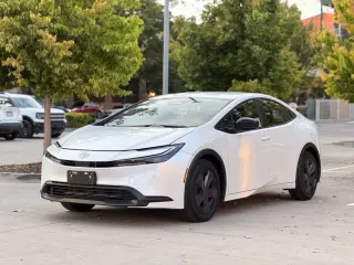 2025 Toyota PRIUS