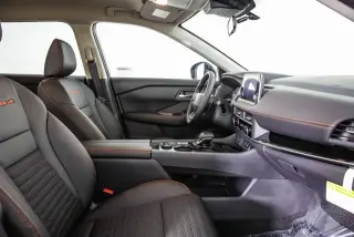 Nissan Rogue 2025 AWD SV 4 puertas Crossover