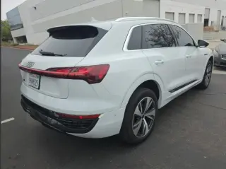 2024 Audi Q8 E-TRON