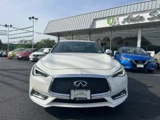 2017 INFINITI Q60