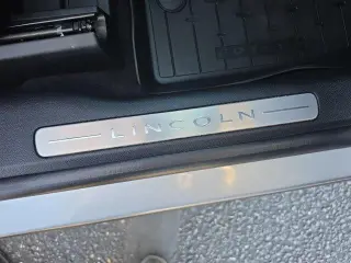 Lincoln Corsair 2024 AWD Reserve 4dr SUV