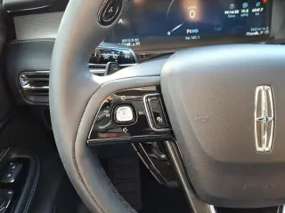 Lincoln Corsair 2024 AWD Premiere 4dr SUV