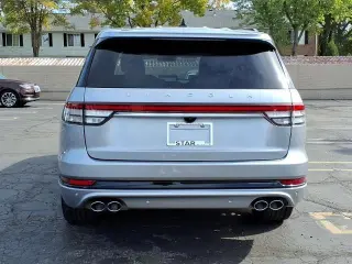 Lincoln Aviator 2023 Tracción en las Cuatro Ruedas Reserve SUV de 4 puertas