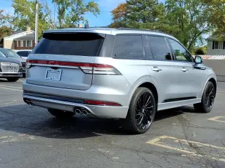 Lincoln Aviator 2023 Tracción en las Cuatro Ruedas Reserve SUV de 4 puertas