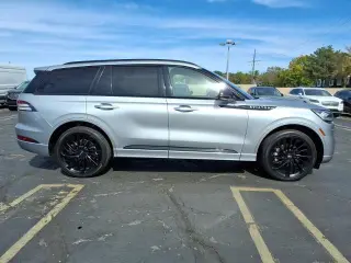 Lincoln Aviator 2023 Tracción en las Cuatro Ruedas Reserve SUV de 4 puertas