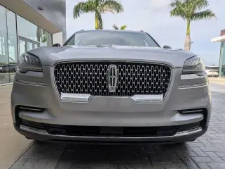 Lincoln Aviator 2024 Premiere SUV de 4 puertas