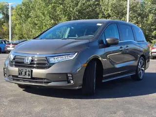 Honda Odyssey 2023 Touring 4p Mini-Van