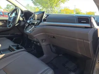 Honda Odyssey 2023 Touring 4p Mini-Van