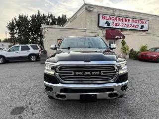 2021 RAM 1500 Laramie 4x4 Crew Cab 5'7" Box