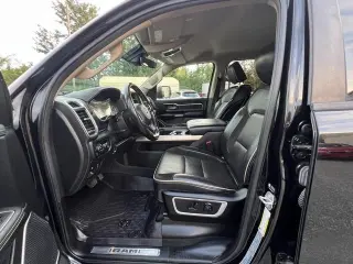 2021 RAM 1500 Laramie 4x4 Crew Cab 5'7" Box