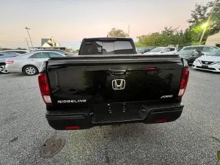 2017 Honda Ridgeline Black Edition 4x4 Crew Cab 5.3' Bed