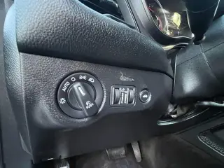 2019 Dodge Challenger SXT RWD