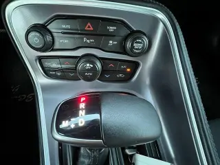 2019 Dodge Challenger SXT RWD