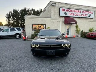 2019 Dodge Challenger SXT RWD