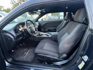 2019 Dodge Challenger SXT RWD