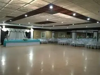 SALON REAL